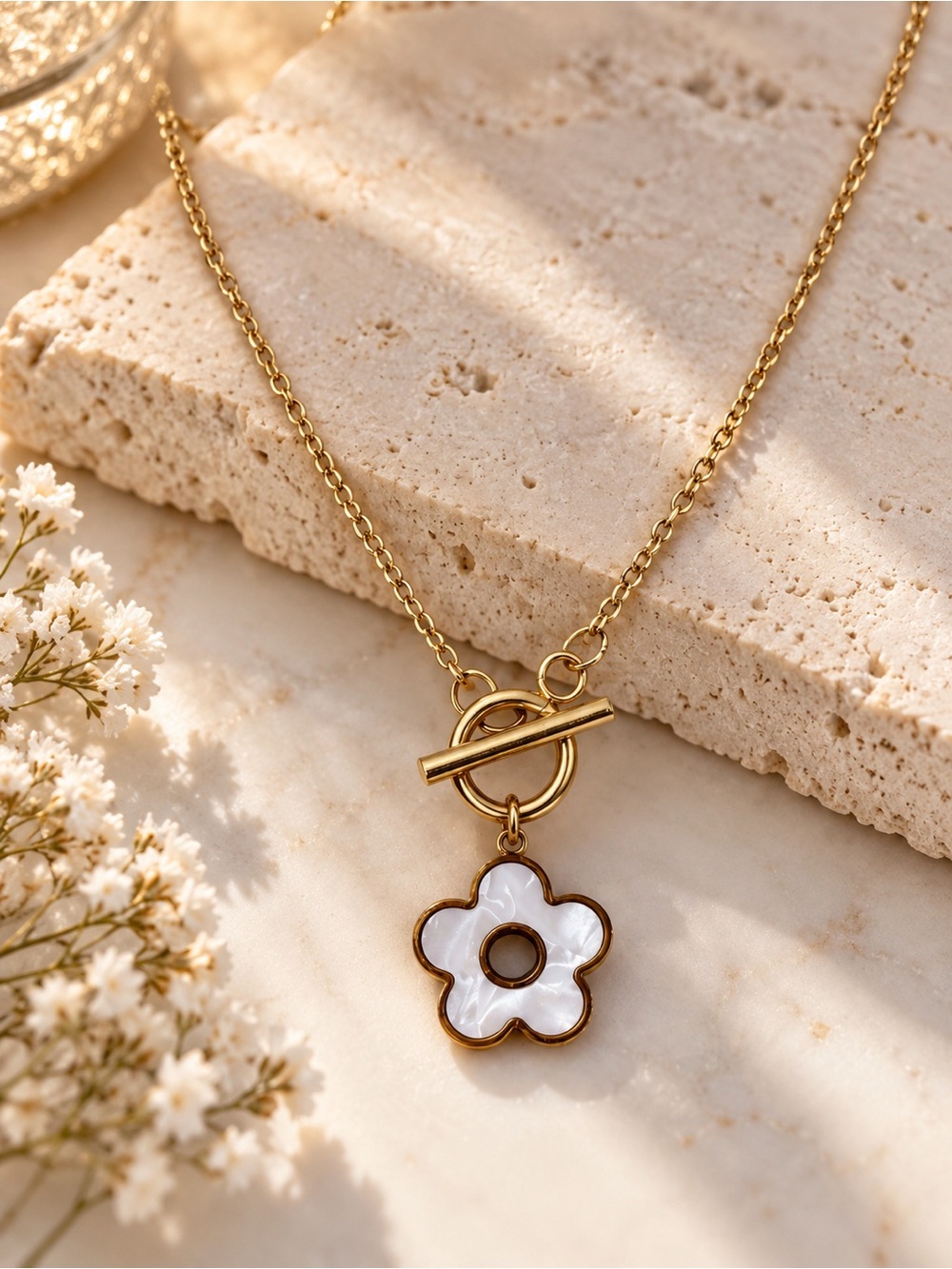 Gold Tone Mother of Pearl Flower Pendant Toggle Necklace Boho